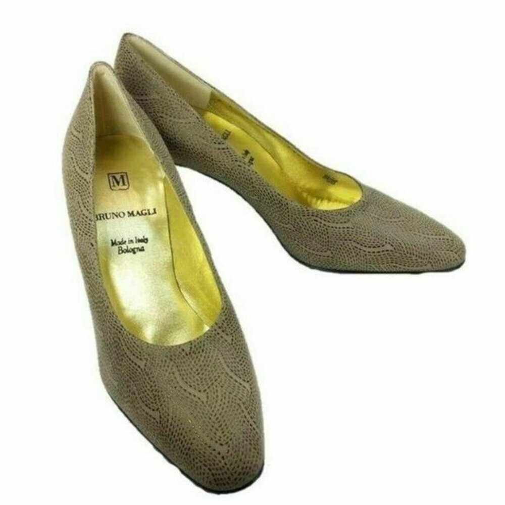 Bruno Magli 6 B M Italian Pumps Taupe Brown Embossed Leather Heels Pumps Shoes